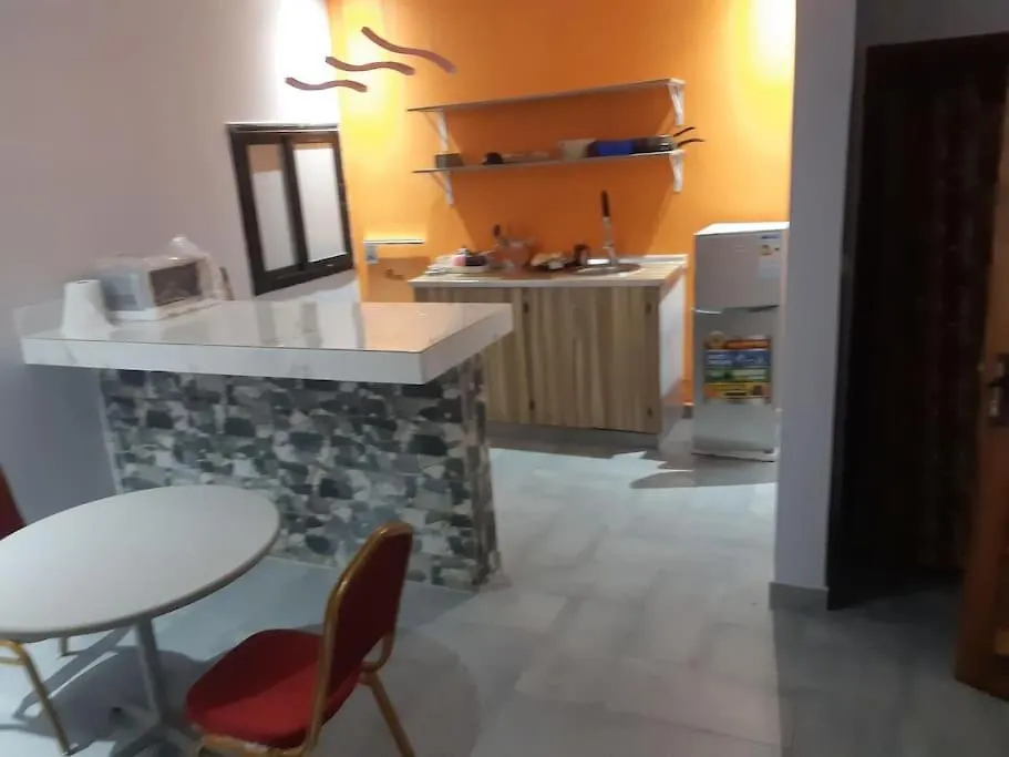 Superbe Studio Yoff A Cote De La Plage Dakar
